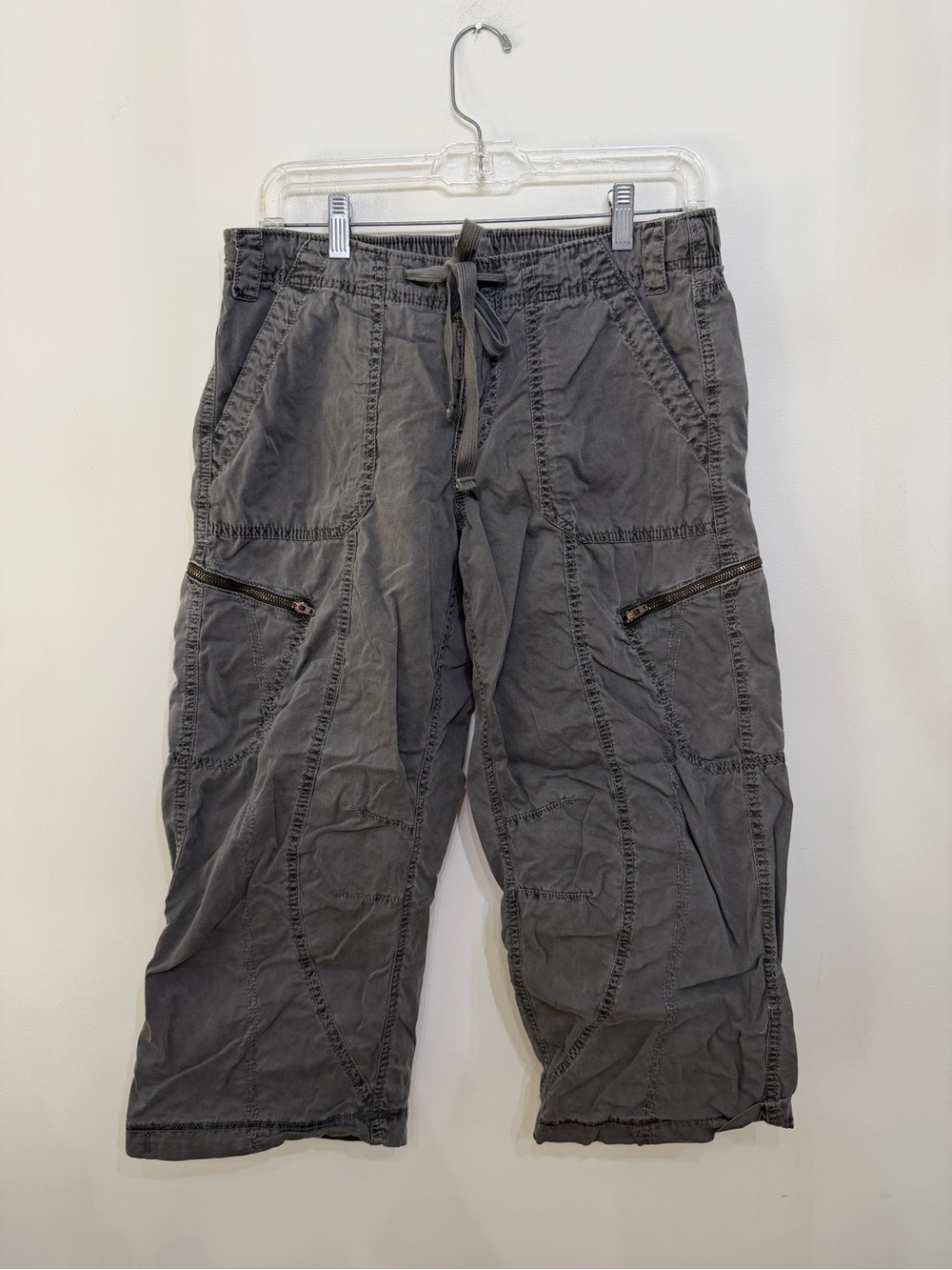 BDG Urban Outfitters Sidekick Cotton Barrel Utility Capris Y2K Grey Women’s M - Picture 2 of 9